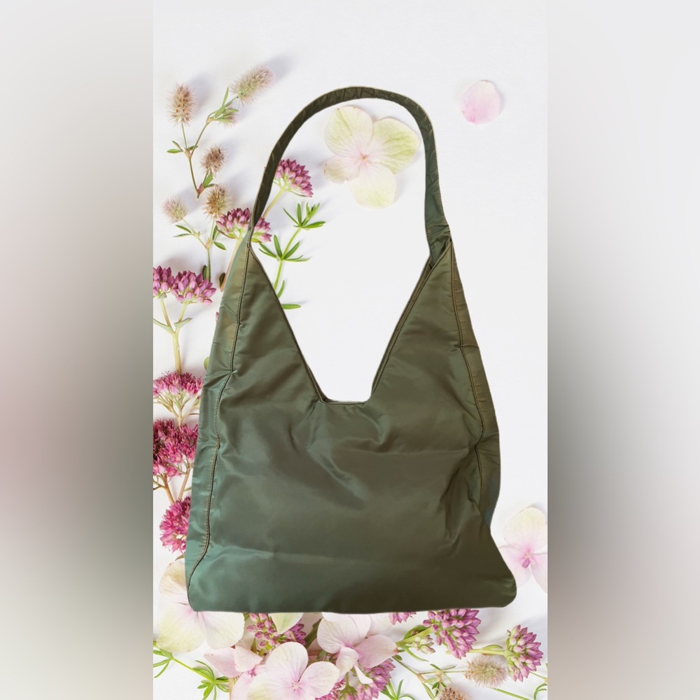PRADA Green Tesuto Shoulder Bag BEAUTIFUL Authentic - Picture 2 of 12